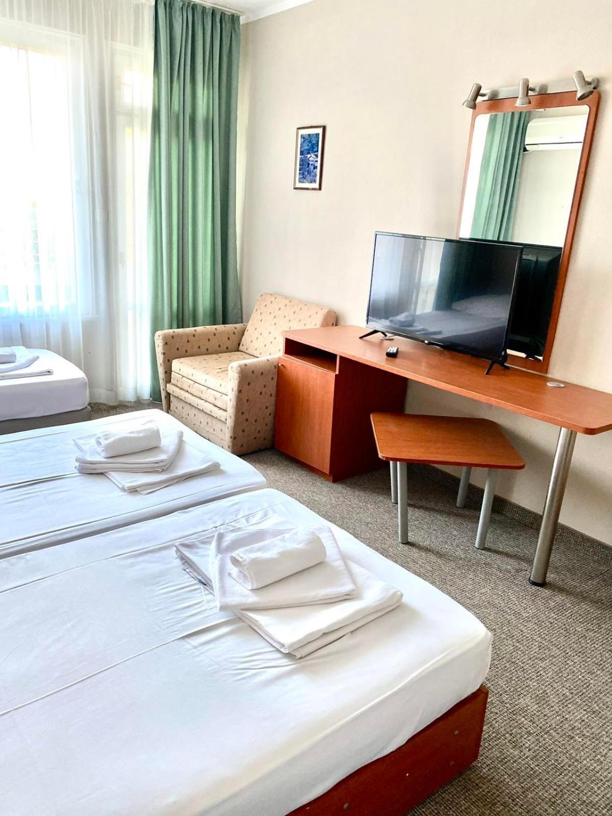 Hotel Green Park كيتن المظهر الخارجي الصورة